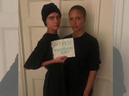 Cara Delevingne y Adwoa Aboah mostraron su solidaridad con la protesta contra el acoso y el abuso del género. INSTAGRAM / caradelevingne