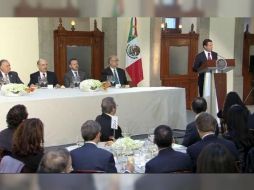 Durante su mensaje en la 29 Reunión de Embajadores y Cónsules de México, el Presidente afirmó que el proceso de renegociación se lleva a cabo de manera profesional. TWITTER / @ESanchezHdz