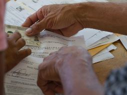 El director de Prerrogativas y Partidos Políticos del INE dice que en la revisión de los apoyos a los aspirantes a diputación federal independiente han encontrado algunas anomalías. NTX / ARCHIVO