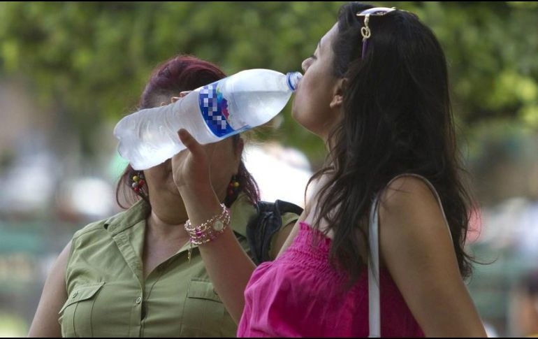 Para evitar la diabetes es importante adquirir estilos de vida saludables como buenos hábitos alimenticios, realizar alguna actividad física y prescindir de bebidas edulcoradas. NTX / ARCHIVO