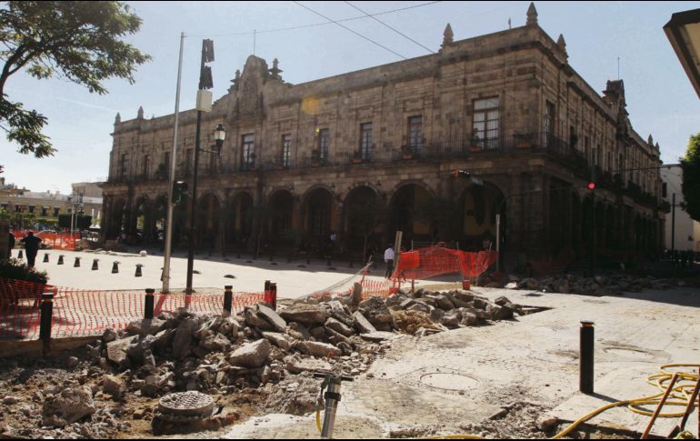 Trabajos. Las obras durarán hasta el próximo 27 de enero. EL INFORMADOR/G. Gallo