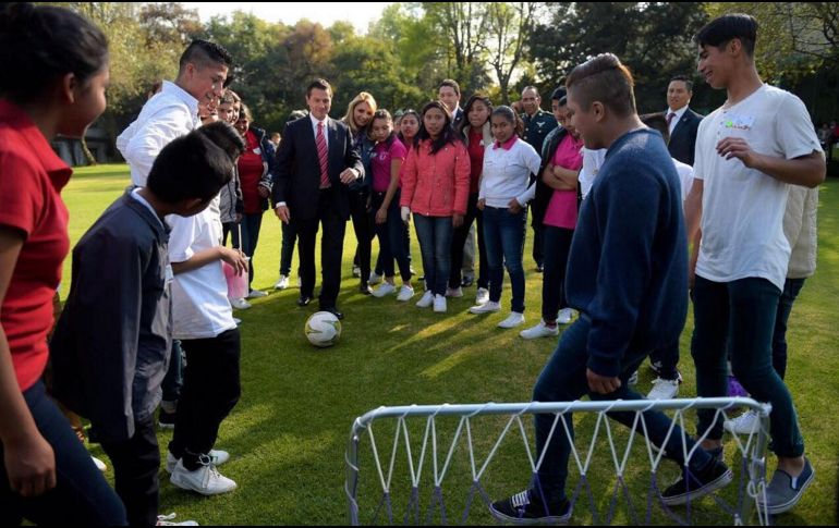 El convivio se llevó a cabo con motivo del inicio de año. En el evento también participó la directora del DIF nacional. ESPECIAL/ NTX