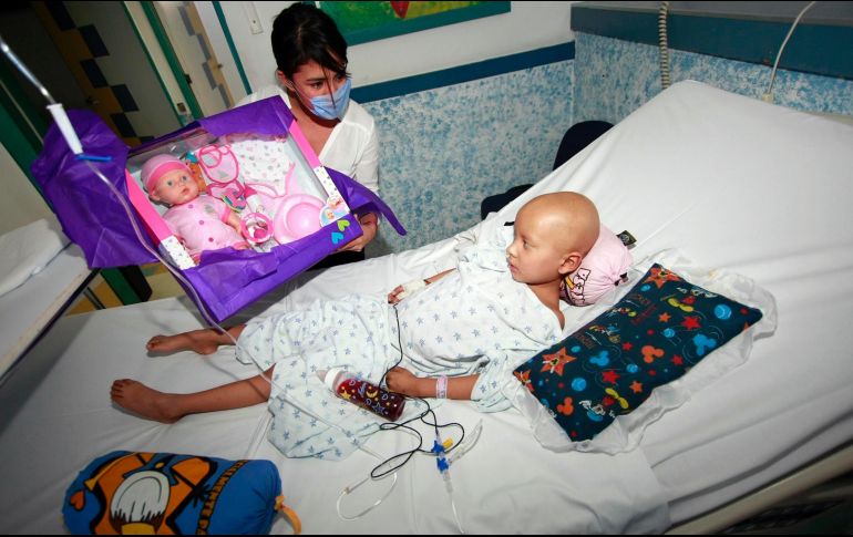 Se ha visto que entre el tercero y cuarto ciclo de la aplicación de la quimioterapia intraarterial se reduce el tumor hasta en 90%. ESPECIAL/ ARCHIVO