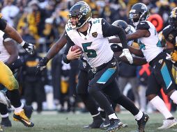 Blake Bortles aportó 214 yardas por aire, así como un touchdown en el cuarto periodo. AFP/R. Carr