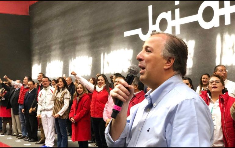 Meade dijo que se requiere hacer un pacto por la productividad, ya que es la mejor forma de apoyar a México. TWITTER / @PRI_Nacional