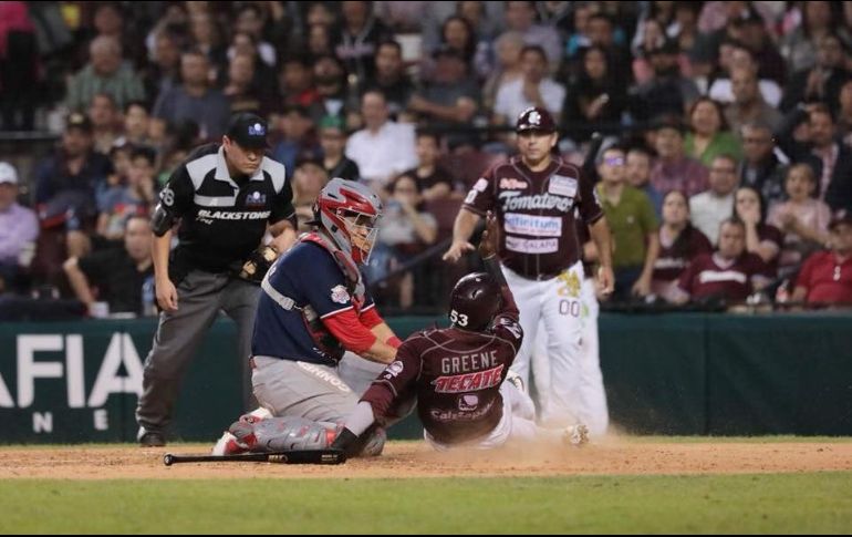 Ante un enloquecido y repleto Estadio de los Tomateros, el club 