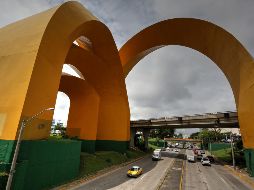 En la zona de Los Arcos del Milenio suelen registrarse durante el temporal inundaciones que rondan niveles de un metro. EL INFORMADOR / ARCHIVO