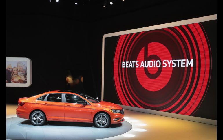 Pero no todo son vehículos grandes en Detroit. Los sedanes también se renuevan. El nuevo Jetta 2019, de Volkswagen AFP/S. Olson