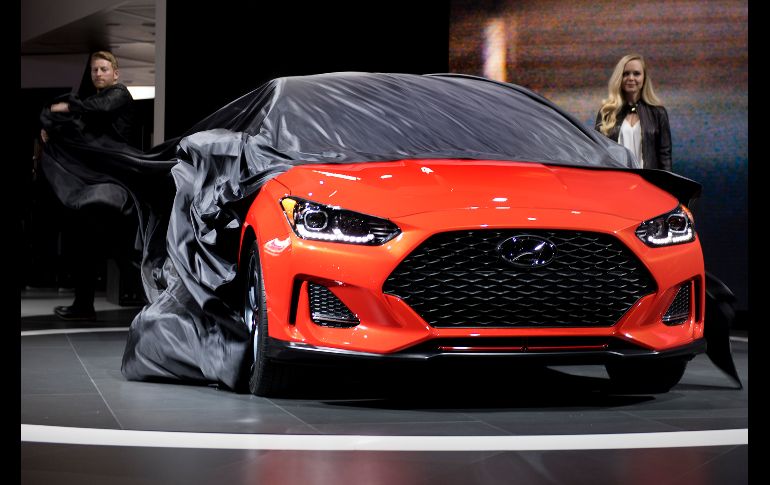 Hyundai desveló la nueva versión del Veloster, un cupé deportivo que salió originalmente a la venta en 2011. AFP/J. Watson