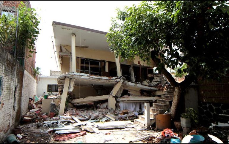 Hasta el momento se han repartido más de 154 mil tarjetas en dos mil 509 localidades afectadas por los sismos. NTX / ARCHIVO