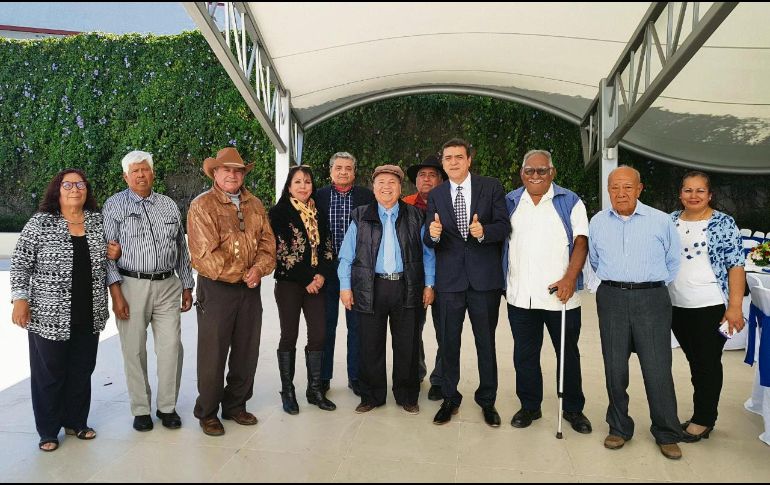 Festejo. Compositores durante la comida de celebración. EL INFORMADOR/R. Romero