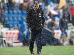 Le llovió. José Guadalupe Cruz entregó cuentas regulares con el Atlas, pero la Fiel no estuvo muy conforme con el accionar del equipo durante la gestión del “Profe”. MEXSPORT