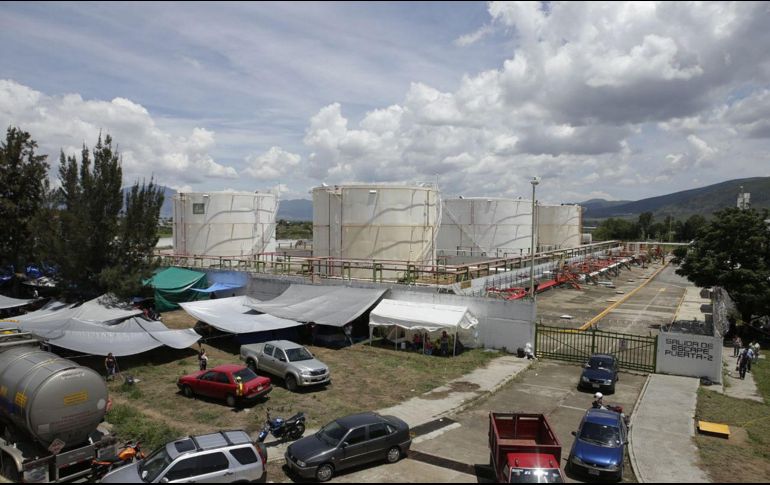 Se duplicaría la capacidad de almacenamiento de combustible en el país, que hoy es de dos días. EFE/Archivo