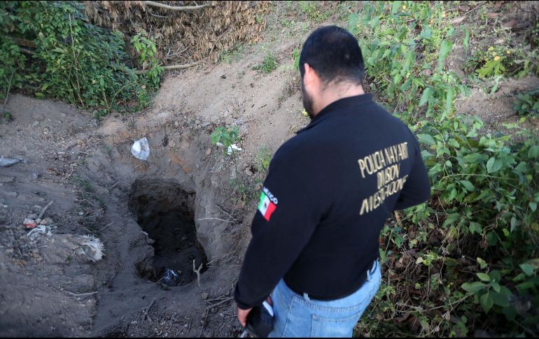 Se indicó que los trabajos serán lentos pues se estima que los cuerpos tenían sepultados alrededor de 6 meses. SUN / A. Ojeda