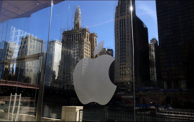 Apple también se comprometió a generar más de 20 mil nuevos empleos durante los próximos cinco años. AP / ARCHIVO