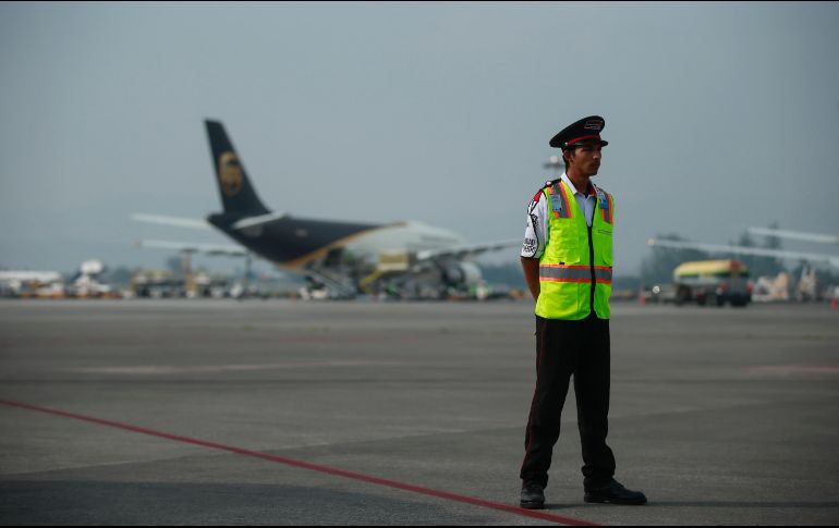 Cuando los paramédicos ingresaron para atender al pasajero, éste ya no tenía signos vitales. NTX/ ARCHIVO