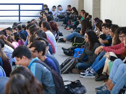 La UdeG no cuenta con un diagnóstico sobre cuántos estudiantes discapacitados tiene en sus planteles, pero sabe que en 2017 tuvo, por lo menos, 880. EL INFORMADOR / ARCHIVO