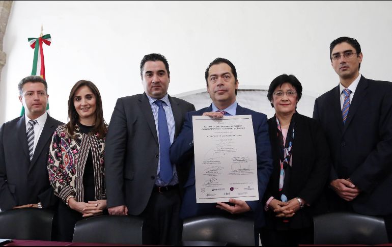 Suro Esteves reiteró que si el Poder Judicial del Estado forma parte del Comité, es para trabajar, señalar y sancionar, sea quien sea. ESPECIAL/