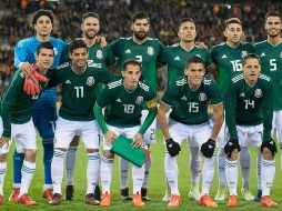 Pese a caer un escalón, el Tri se mantiene como el mejor conjunto de la zona de la Concacaf, de cara al Mundial de Rusia 2018. TWITTER / @miseleccionmx