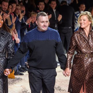 Naomi Campbell y Kate Moss cierran desfile de hombre de Louis Vuitton