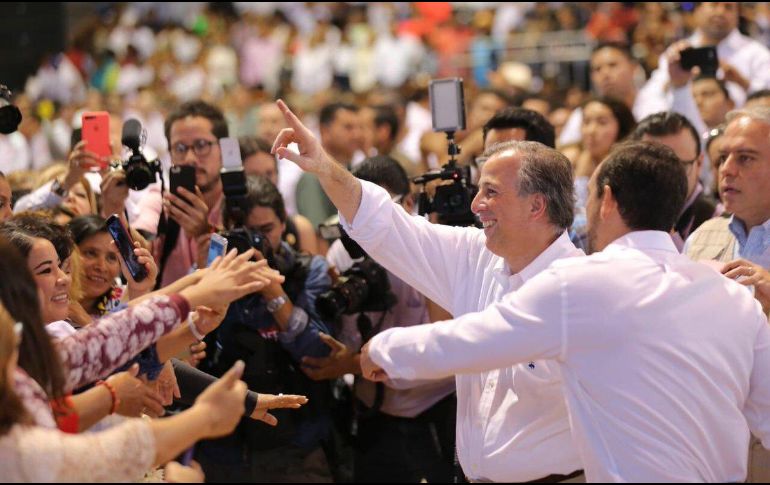 El priista se comprometió a impulsar reformas legales para castigar a los delincuentes y a aquellos que se roban el dinero para que lo devuelvan. TWITTER / @JoseAMeadeK