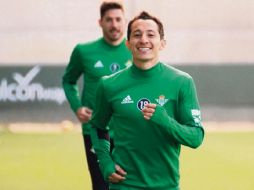 Andrés Guardado. El equipo del tapatío intentará realizar una hazaña ante el Barça. TWITTER/@realbetis