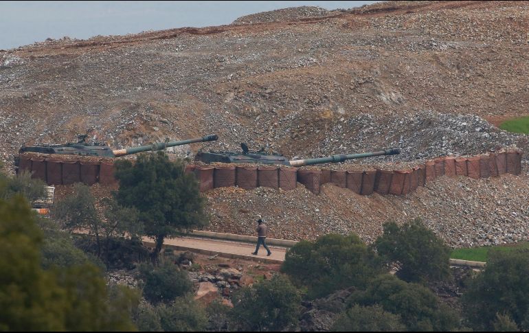 Soldados turcos entran en la región de Afrín, en el segundo día de una vasta ofensiva contra una milicia kurda. AP / L. Pitarakis