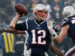 Brady porta una cinta para cubrir los puntos de sutura en su mano derecha. AP/ D. J. Phillip
