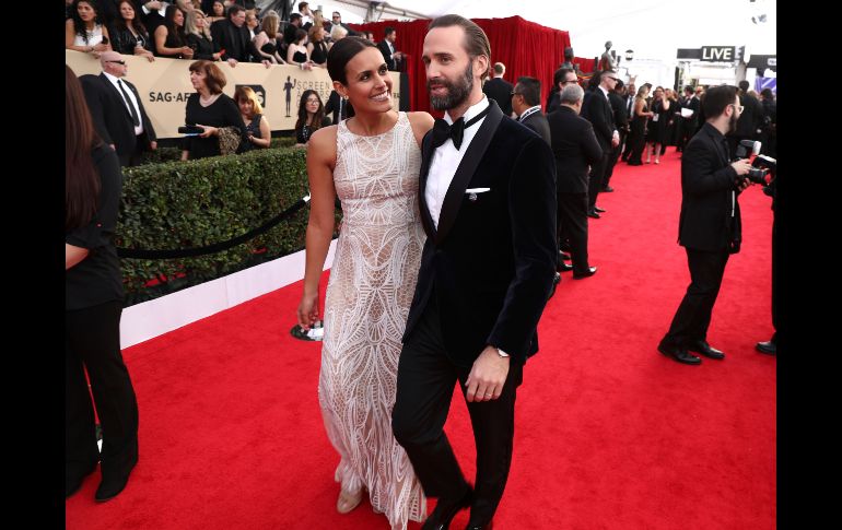 Joseph Fiennes y su esposa María Dolores Diéguez.