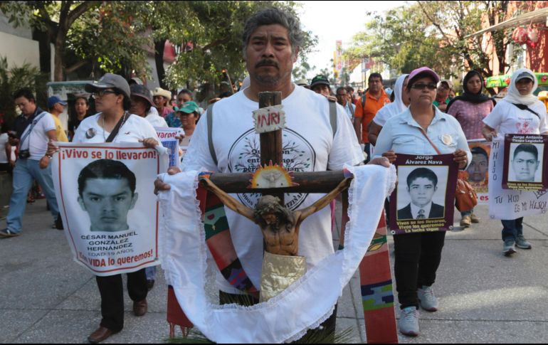 De manera preliminar se programó la reunión con los familiares de los normalistas para el próximo 31 de enero. SUN / ARCHIVO