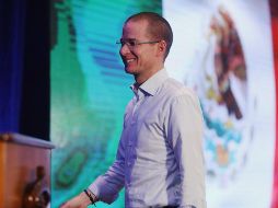 Anaya se reunió este martes con estudiantes del CUCEA de la UdeG. TWITTER/@EnriqueAlfaroR