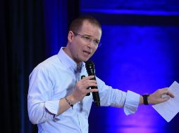 Anaya estuvo este martes en Guadalajara con estudiantes del CUCEA. SUN/J. Mendoza