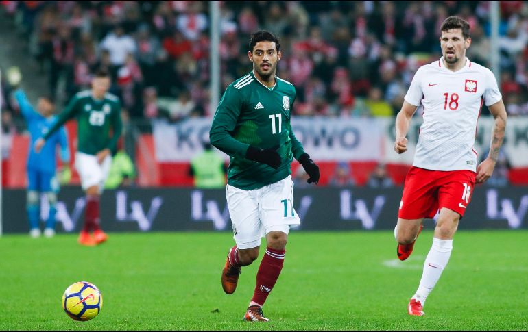 Tanto Vela (I) como los Dos Santos han estado entrenándose bajo un programa que les diseñó el seleccionador Juan Carlos Osorio. MEXSPORT/ARCHIVO