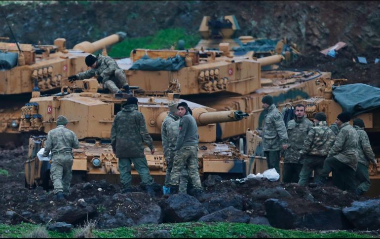 Al menos 27 civiles han muerto por los bombardeos desde el inicio de la ofensiva turca en Afrín. AP/L. Pitarakis