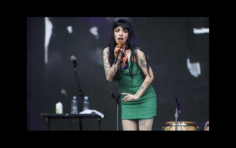 Mon Laferte anunció un retiro temporal de los escenarios sin embargo en sus redes ha estado en contacto con sus seguidores. INSTAGRAM / monlaferte