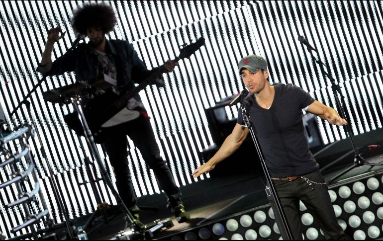 Las reproduccciones digitales que reclama Enrique Iglesias corresponden a discos como 