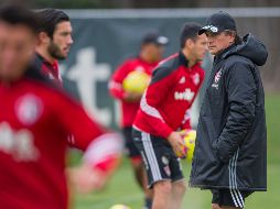 En duelo de tradicional rivalidad, los tapatíos buscarán recomponer el camino de la mano de su nuevo director técnico. MEXSPORT / C. De Marchena