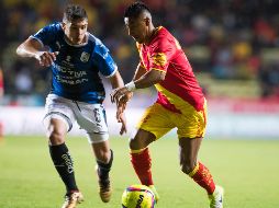Acción del partido entre Morelia y Querétaro en el estadio Morelos. MEXSPORT/O. Martínez