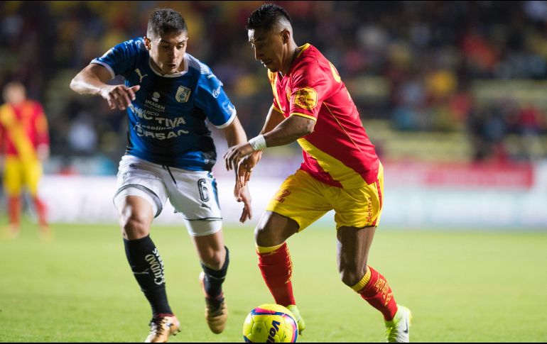 Acción del partido entre Morelia y Querétaro en el estadio Morelos. MEXSPORT/O. Martínez