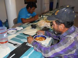 De acuerdo con datos proporcionados por el INM, de inmediato se les brindó asistencia médica, agua y comida. NTX/ ARCHIVO