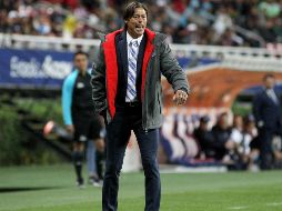 Matías Almeyda reconoció que él y sus jugadores están deuda con la afición. AFP/U. Ruiz