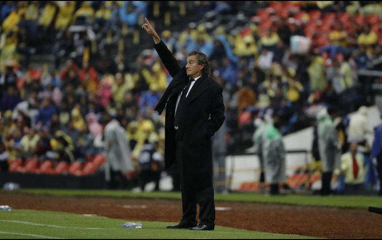 El estratega asegura que quedó tranquilo por el desempeño que mostró su equipo. EFE/J. Méndez