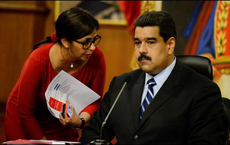 Delcy Rodríguez (i) estará frente al movimiento 