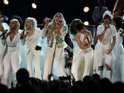 Kesha, Camila Cabello y Cyndi Lauper interpretaron el tema 