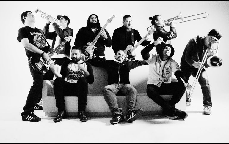 No tiene La Vaca. El conjunto, listo para desplegar todo su color en escena. ESPECIAL