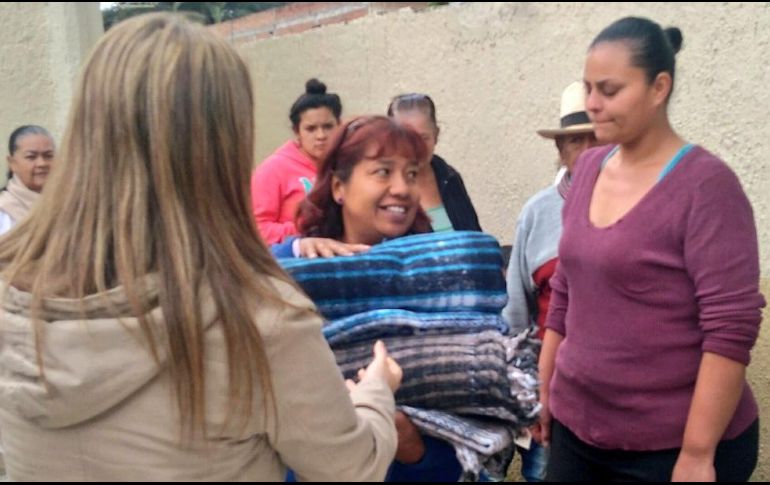 El DIF Tlajomulco indica que esta acción está implementada dentro del programa Plan Invernal, en favor de las zonas más vulnerables del municipio. TWITTER / @DIFTlajomulcoO