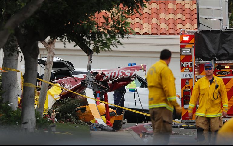 Los servicios de emergencia acudieron a una vivienda en la calle Shearwater Place, donde terminó el aparato. AP/A. Schaben