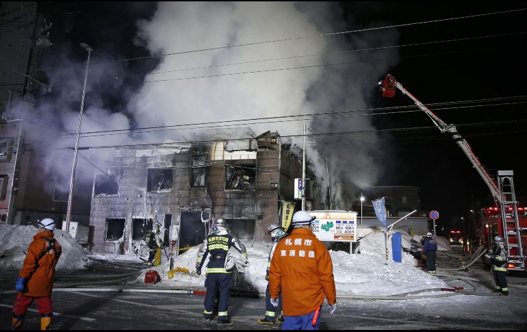 Tras el suceso, ocho hombres perdieron la vida así como tres mujeres, a quienes no se ha identificado. AP/ Y. Shino