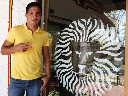 ''La labor de nuestros delanteros, hacer los goles, nosotros los que estamos de media cancha para atrás tenemos que estar atentos y en ofensiva llevarles el balón de manera limpia'', dijo el jugador. EL INFORMADOR / ARCHIVO