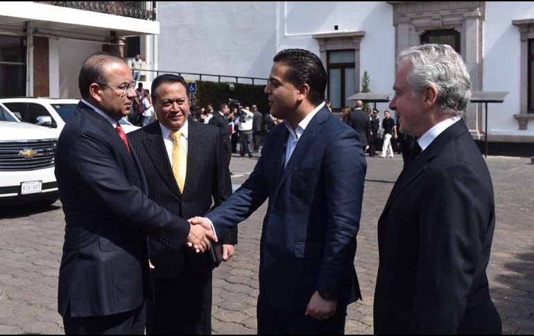 El secretario de Gobernación garantizó que las atribuciones de la dependencia serán cumplir estrictamente con la ley, ayudar a fortalecer al árbitro electoral y al TEPJF. TWITTER / @navarreteprida